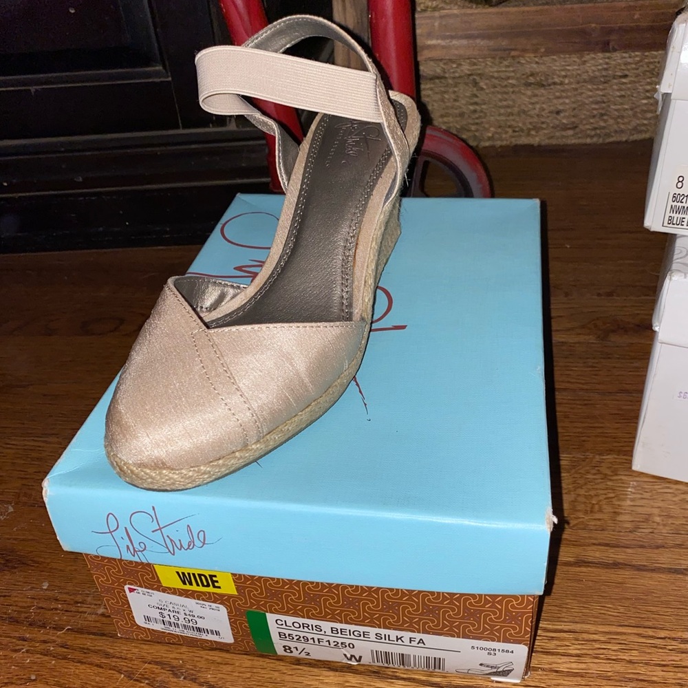 Life Stride heels